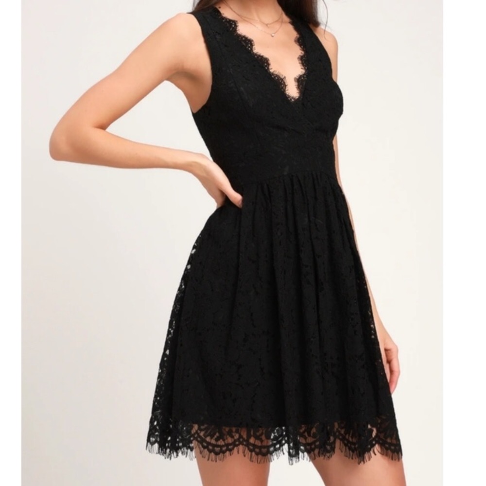 Lulu's In This Moment Lace Skater Dress Black M